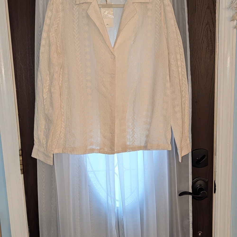 Cream Button-Up Blouse - Picture 2 of 6
